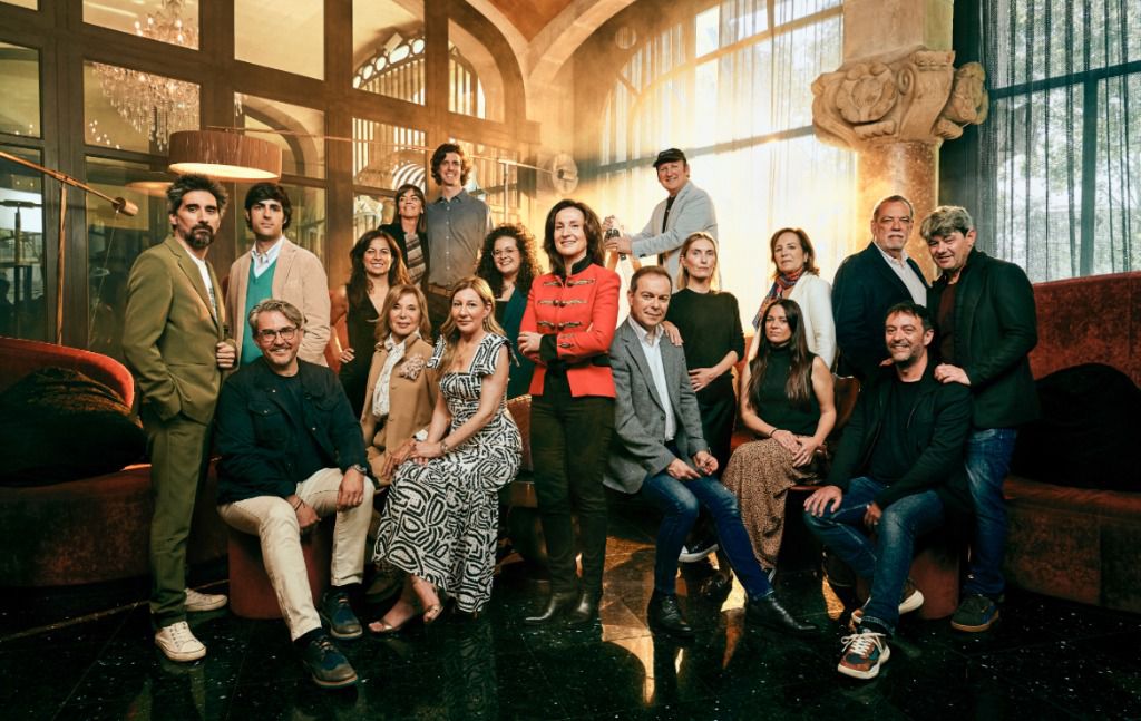 «Planeta calienta motores para Sant Jordi, reuniendo a algunos de los autores de novela de ficción»